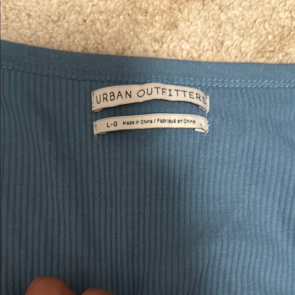 Blue Button-Up Ribbed Crop Top - Picture 2 of 2